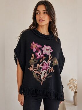Lulumari black needlepoint poncho sweater size medium large